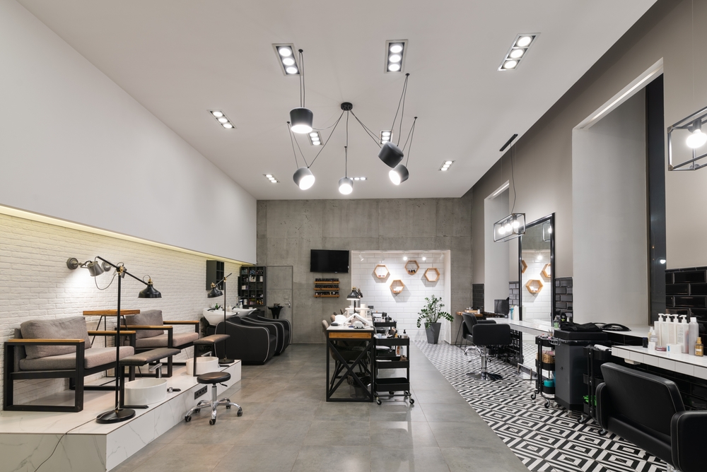 Newly renovated stylish salon with financed equipment